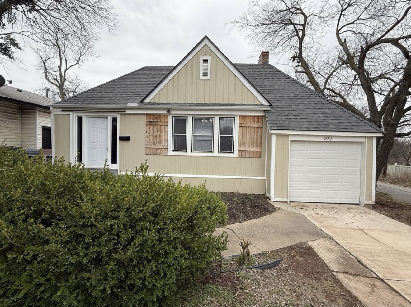 1832 Northwest 33rd Street